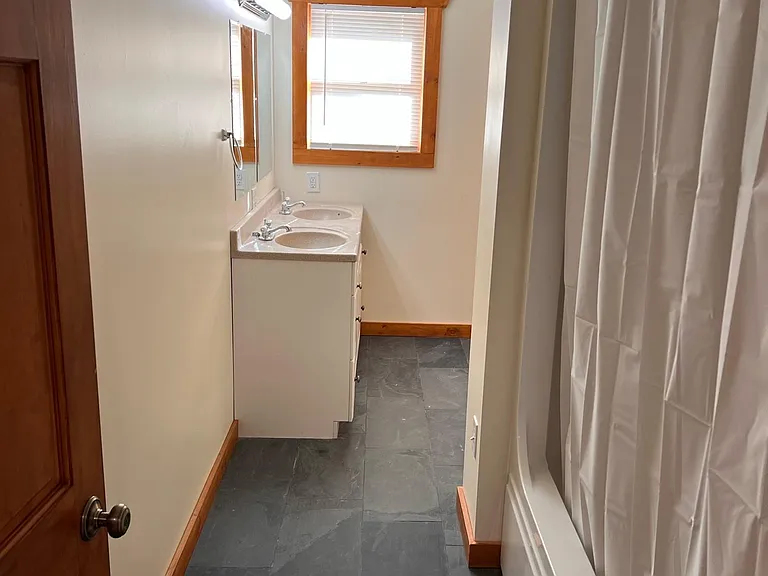 1072 Green Pond Rd #1 — Photo 14
