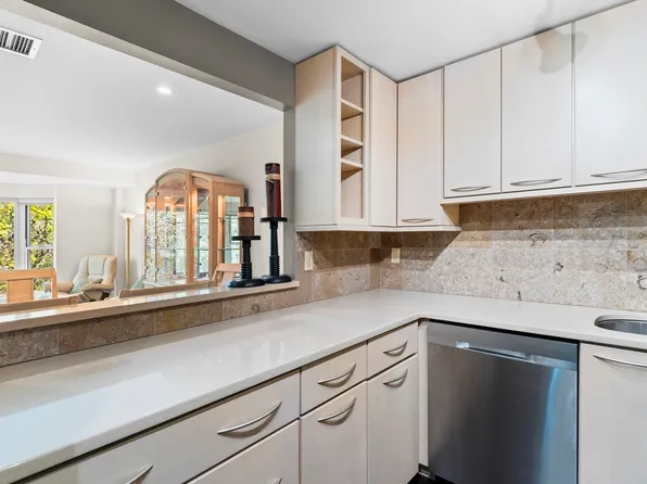 1 Watermill Pl Unit 316, Arlington, MA 02476