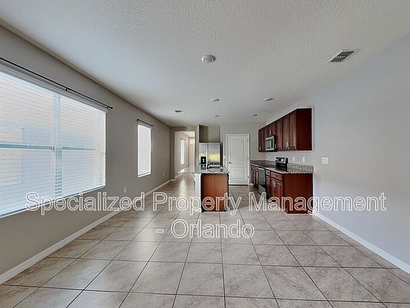 4th image of 227 Duke Dr
