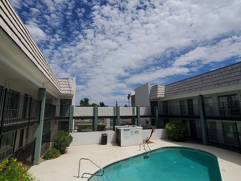 Mountain View Condos — Photo 77