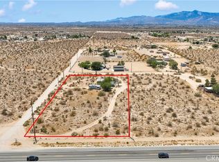 5335 Palmdale Rd, Phelan, CA 92371