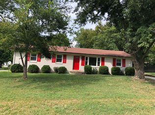 206 Oak Dr, Franklin, TN 37064
