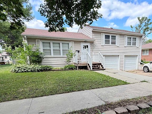 2nd image of 25 N Windsor Cir