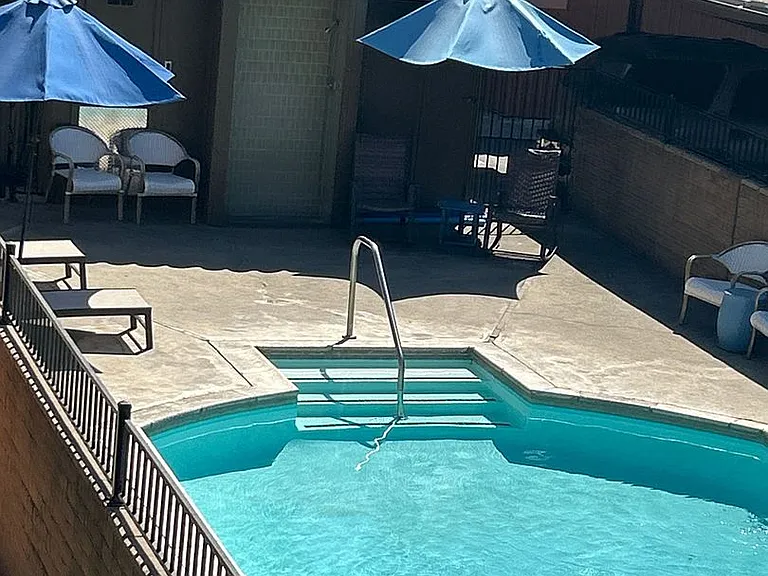 Ravenwood Apartment Homes — Photo 20