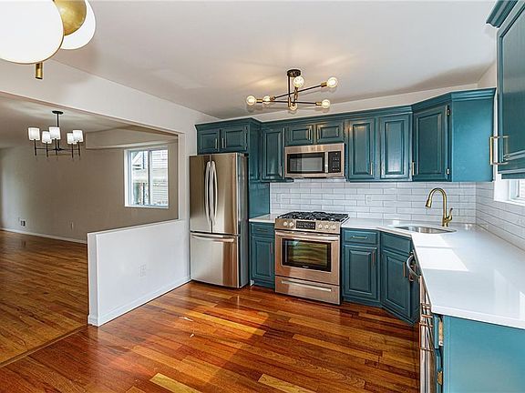 4th image of 6652 Avenue M