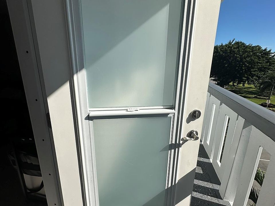 1st image of 4008 Lyndhurst H #4008