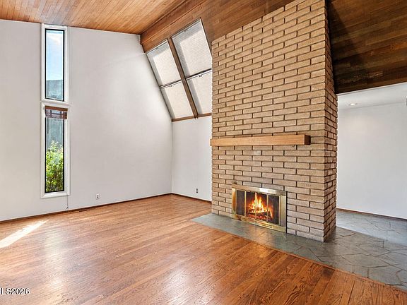 5th image of 1930 Villa Way S