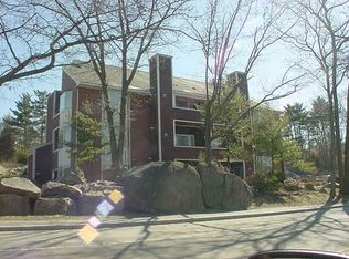 1010 Middle St APT 3, Weymouth, MA 02188