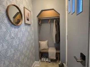 745 Downie St #1A, Peterborough, ON K9H 4L2