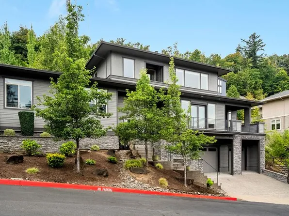 307 NW Meridian Ridge Ct, Portland, OR 97210