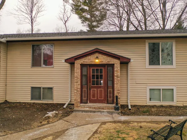 3377 W Vienna Rd APT E, Clio, MI 48420