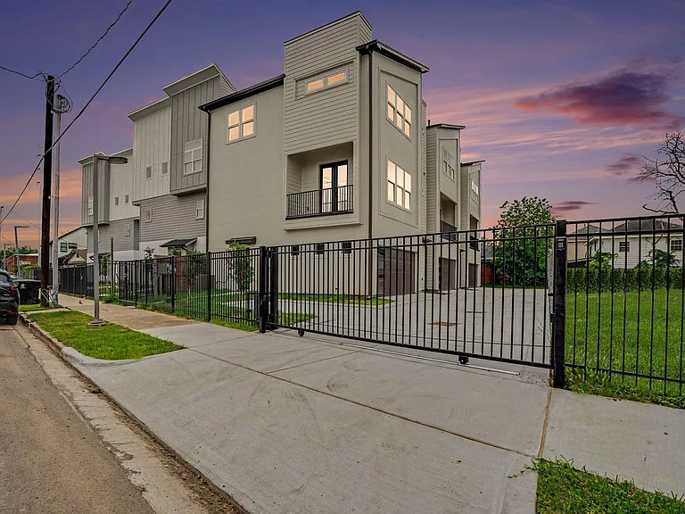 115 Milby St — Photo 26