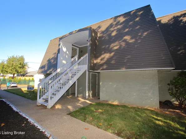 900 La Fontenay Ct, Louisville, KY 40223