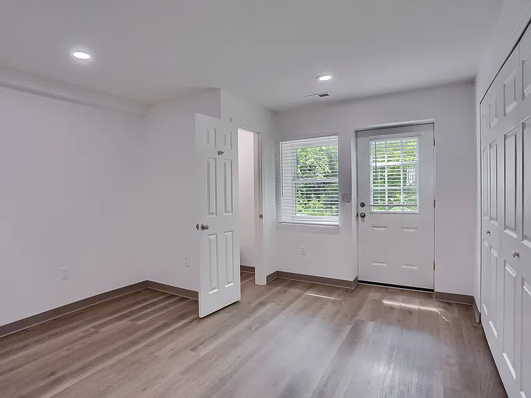 124 Kathleen Dr #7 — Photo 30