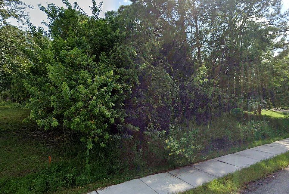 1st image of 880 Geary St SW
