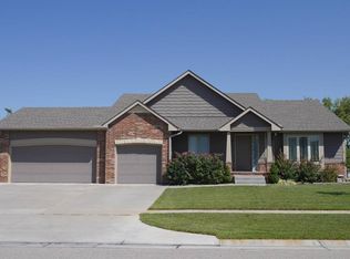 2306 S Cranbrook St, Wichita, KS 67207