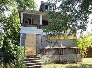 17814 Cliff St, Hamtramck, MI 48212