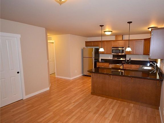 2nd image of 9225 Fairhill Dr NE