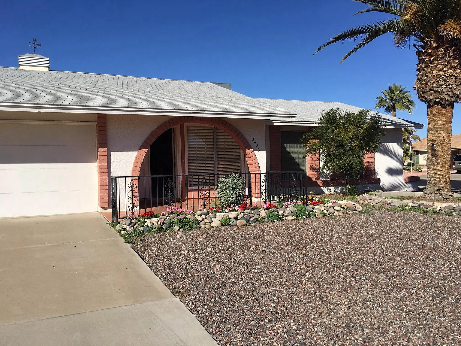 2 bed, 1450 sqft, $1,995 — Photo 1