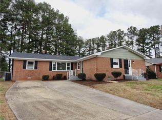 1214 Lakeview Dr, Portsmouth, VA 23701