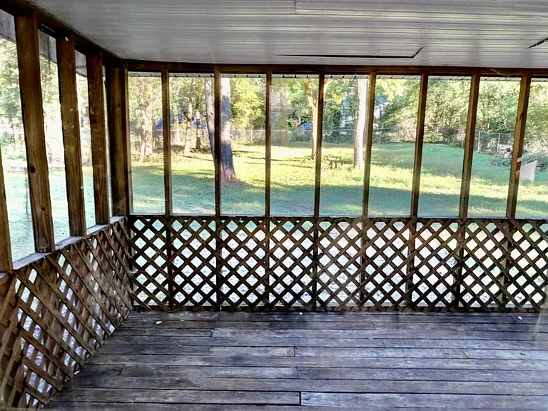 1116 Shady Rest Rd — Photo 16