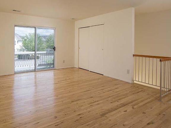 2nd image of 2811 Holland Dr #6dab0e8bc