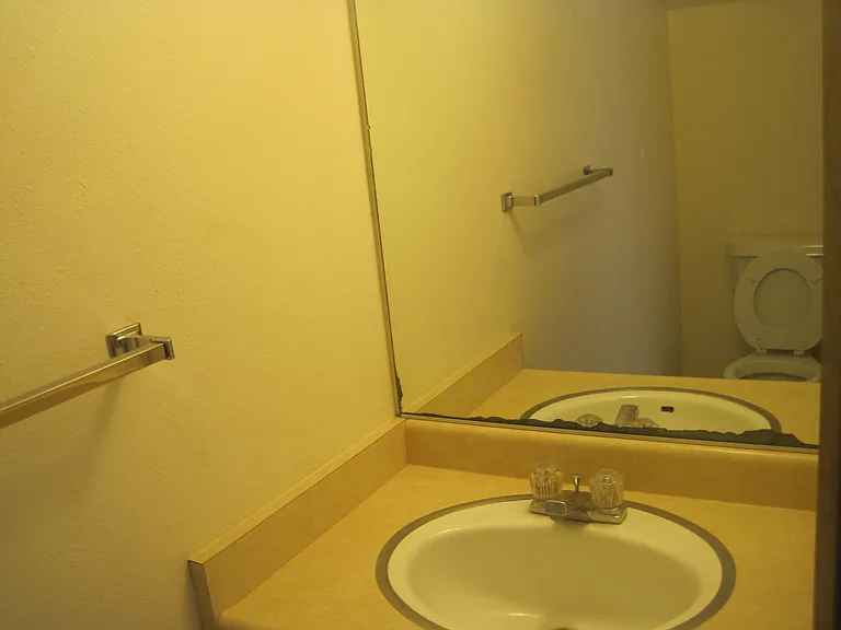 673 Grand Ave — Photo 3