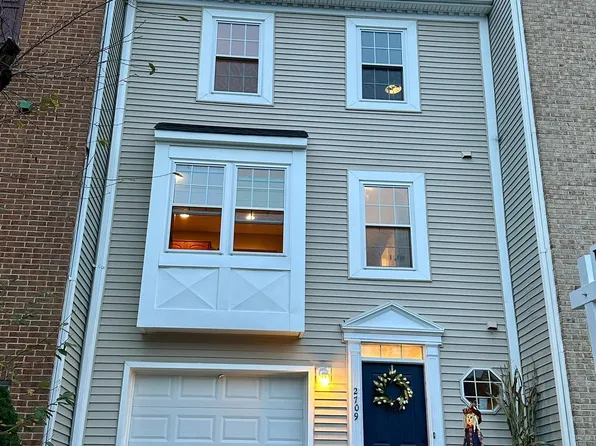2709 Brier Pond Cir, Woodbridge, VA 22191