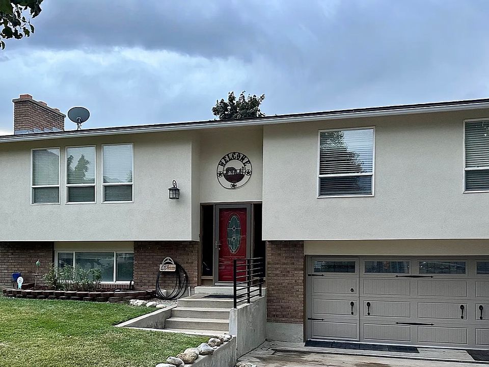 1st image of 2648 E Manor Dr