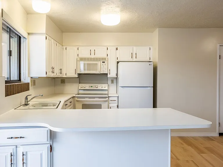 245 N Vine St #803 — Photo 3