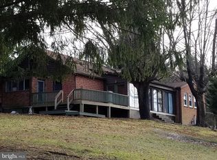 303 Truman St, Berkeley Springs, WV 25411