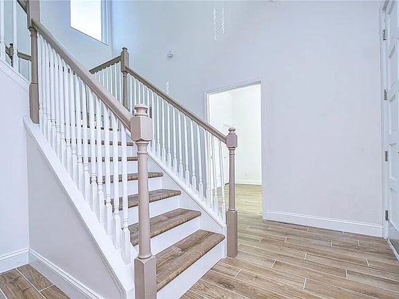 5th image of 2909 W Fountain Blvd
