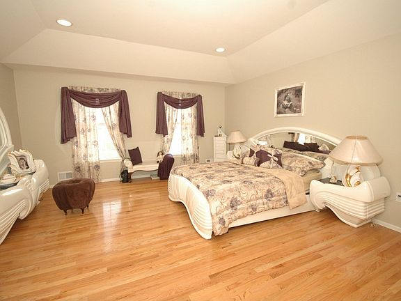 Master Bedroom with sitting area