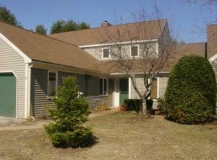 15 Foreside Cmn, Falmouth, ME 04105