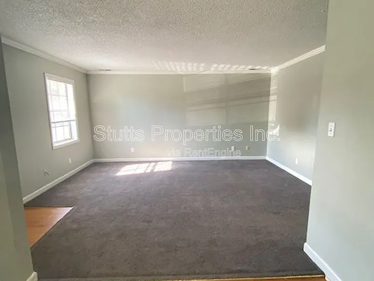 545 Dulin St — Photo 3