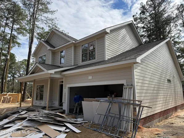 125 Juniper Lake Road, West End, NC 27376