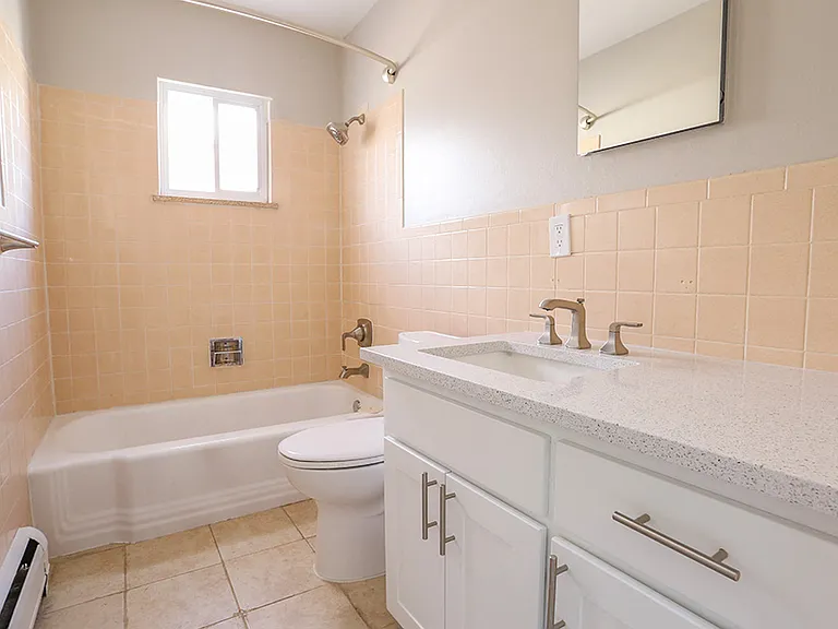 160 S Emerson St — Photo 24