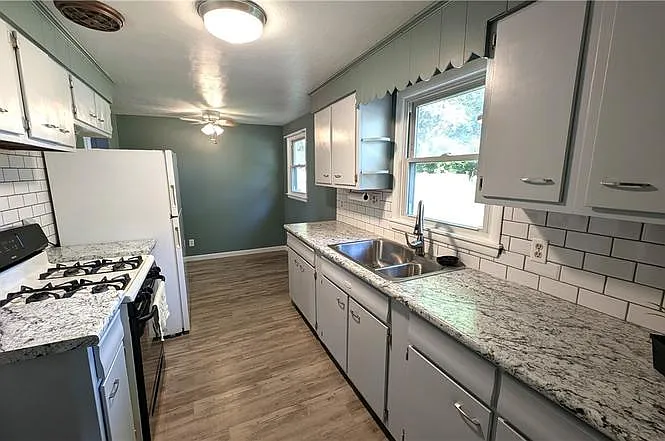 113 Pinkerton St — Photo 3