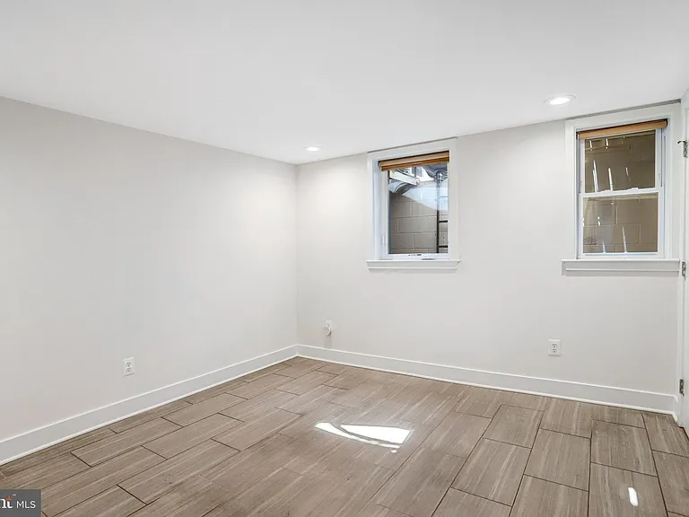 1350 Perry Pl NW — Photo 7