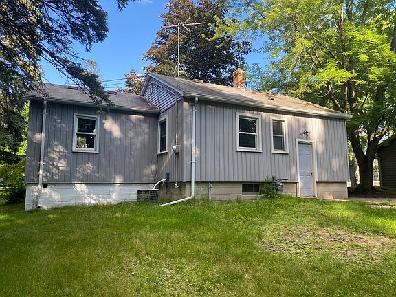 2nd image of 30800 N Lakes Trl