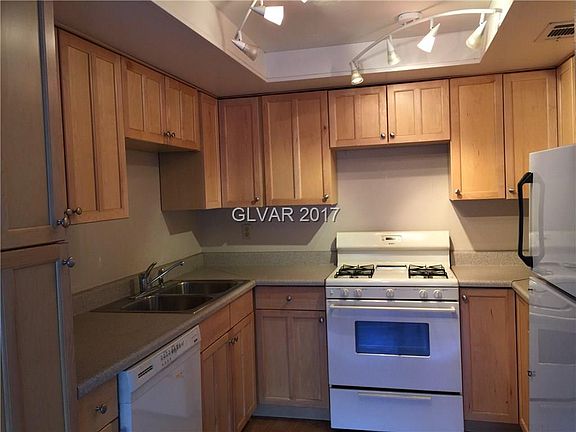 3rd image of 6440 Big Pine Way