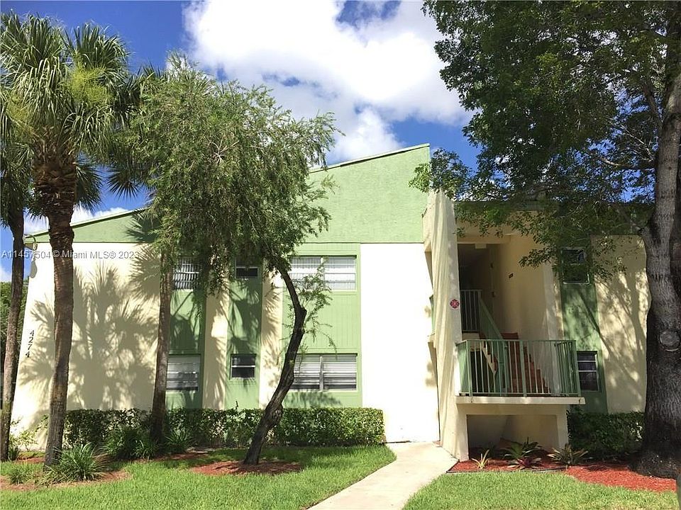 1st image of 4274 NW 89th Ave APT 102