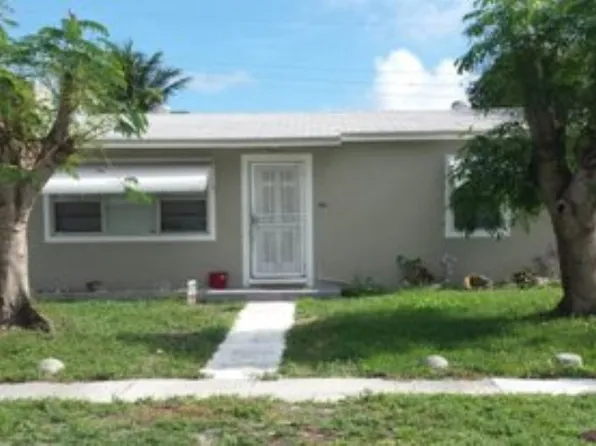 2348 Wabasso Dr, West Palm Beach, FL 33409