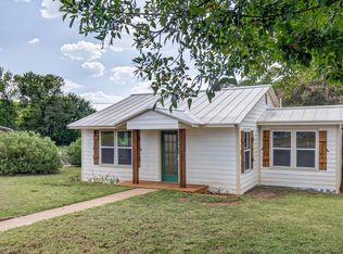 1109 Hickory Street, Llano, TX 78643