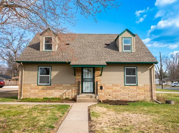 185 49th Ave NE, Fridley, MN 55421