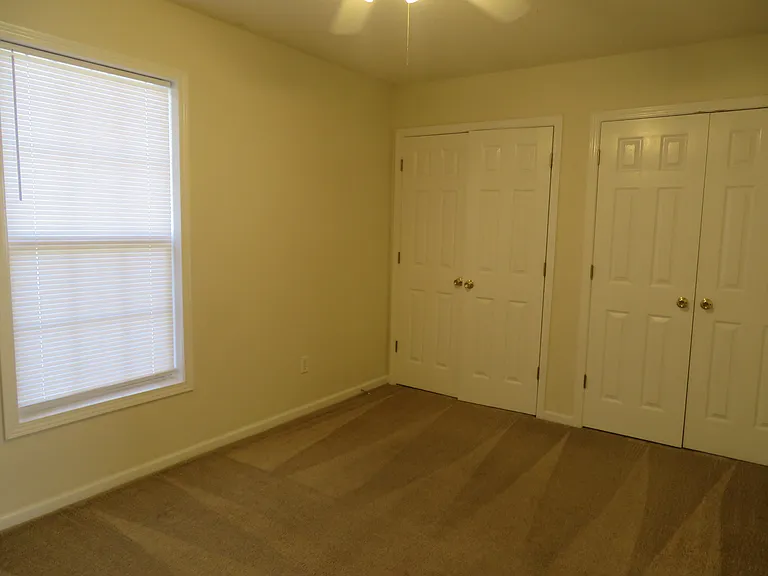 204 Springfield Cir #A — Photo 12