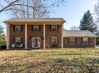 1138 Secretariat Dr W, Danville, KY 40422