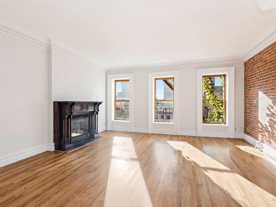 1st image of 562 Washington Ave #3