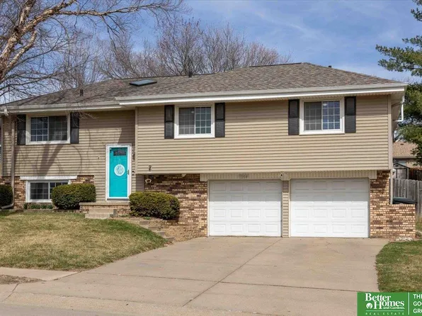 11104 Y St, Omaha, NE 68137