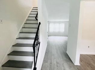 215 Summit Ave #B, Willow Grove, PA 19090